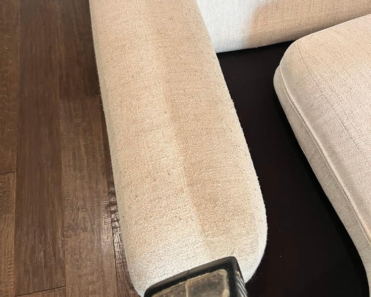 Powered by a professional truck-mounted system for deeper cleaning and faster dry times. Powered by a professional truck-mounted system for deeper cleaning and faster dry times.